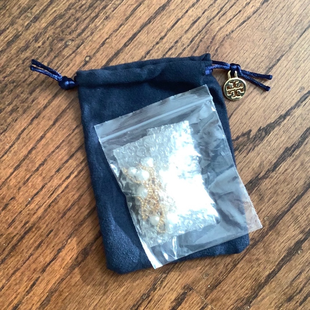 NWOT Tory Burch pearl necklace - Picture 8 of 8